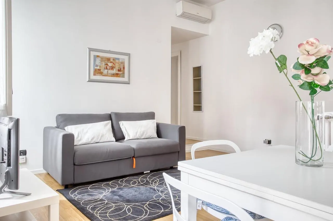 Appartamento Altido Tasteful Flat Near City Centre Milano Italia